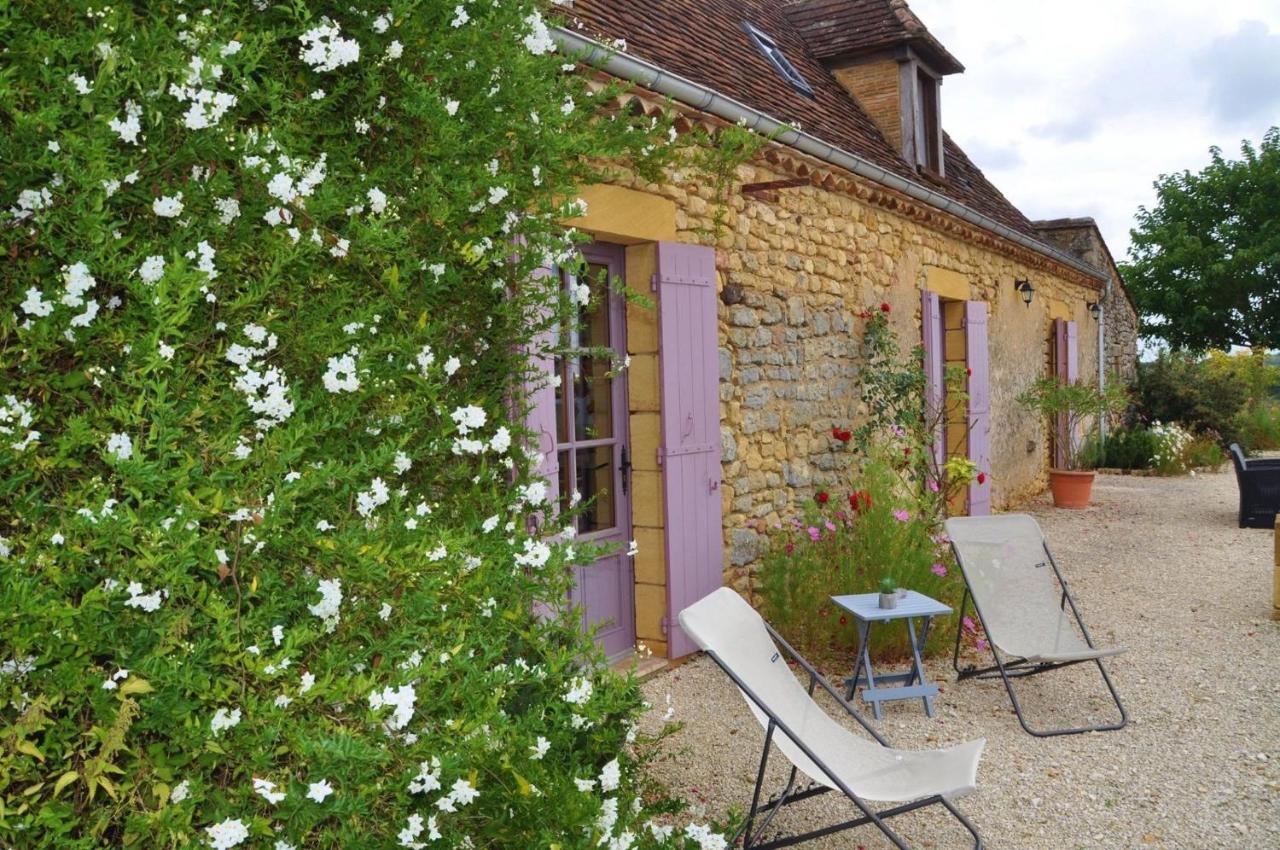 Chambre d'hôtes La Ferme de la Croix. Saint-Avit-Sénieur Exterior foto
