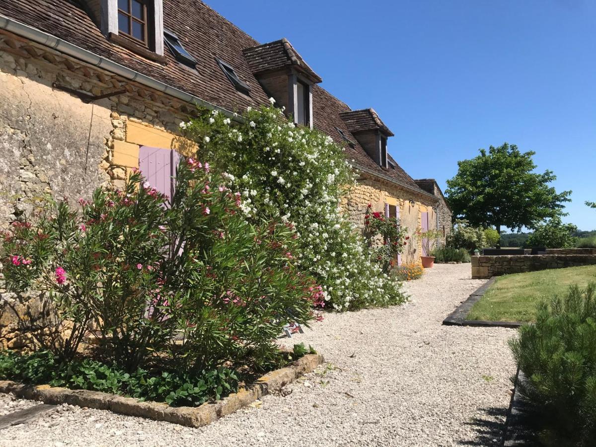 Chambre d'hôtes La Ferme de la Croix. Saint-Avit-Sénieur Exterior foto