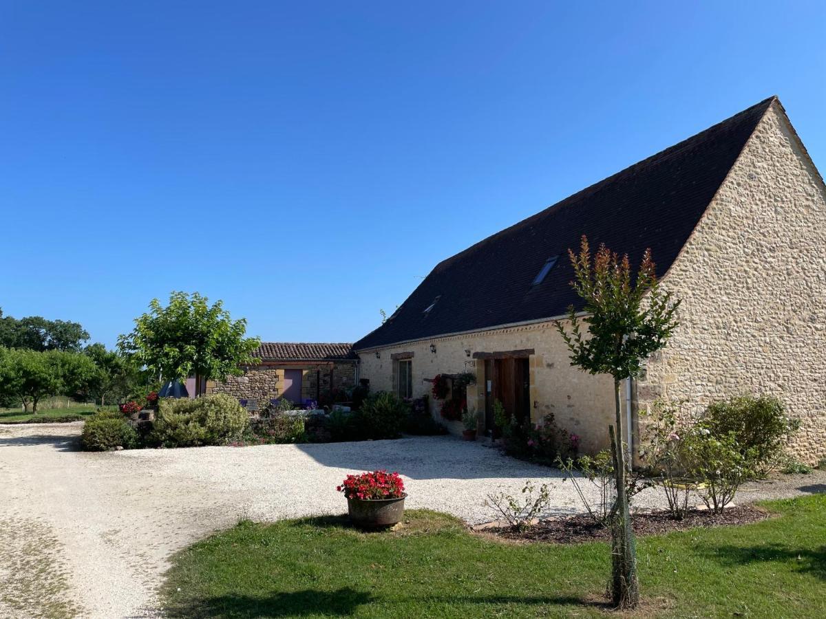 Chambre d'hôtes La Ferme de la Croix. Saint-Avit-Sénieur Exterior foto