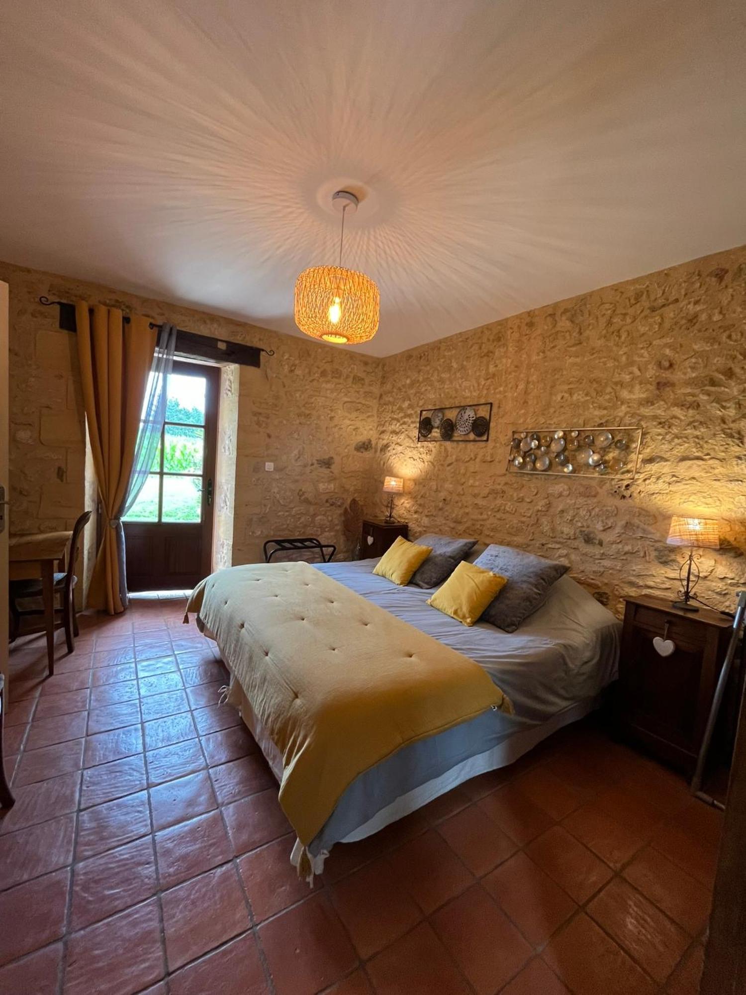 Chambre d'hôtes La Ferme de la Croix. Saint-Avit-Sénieur Exterior foto